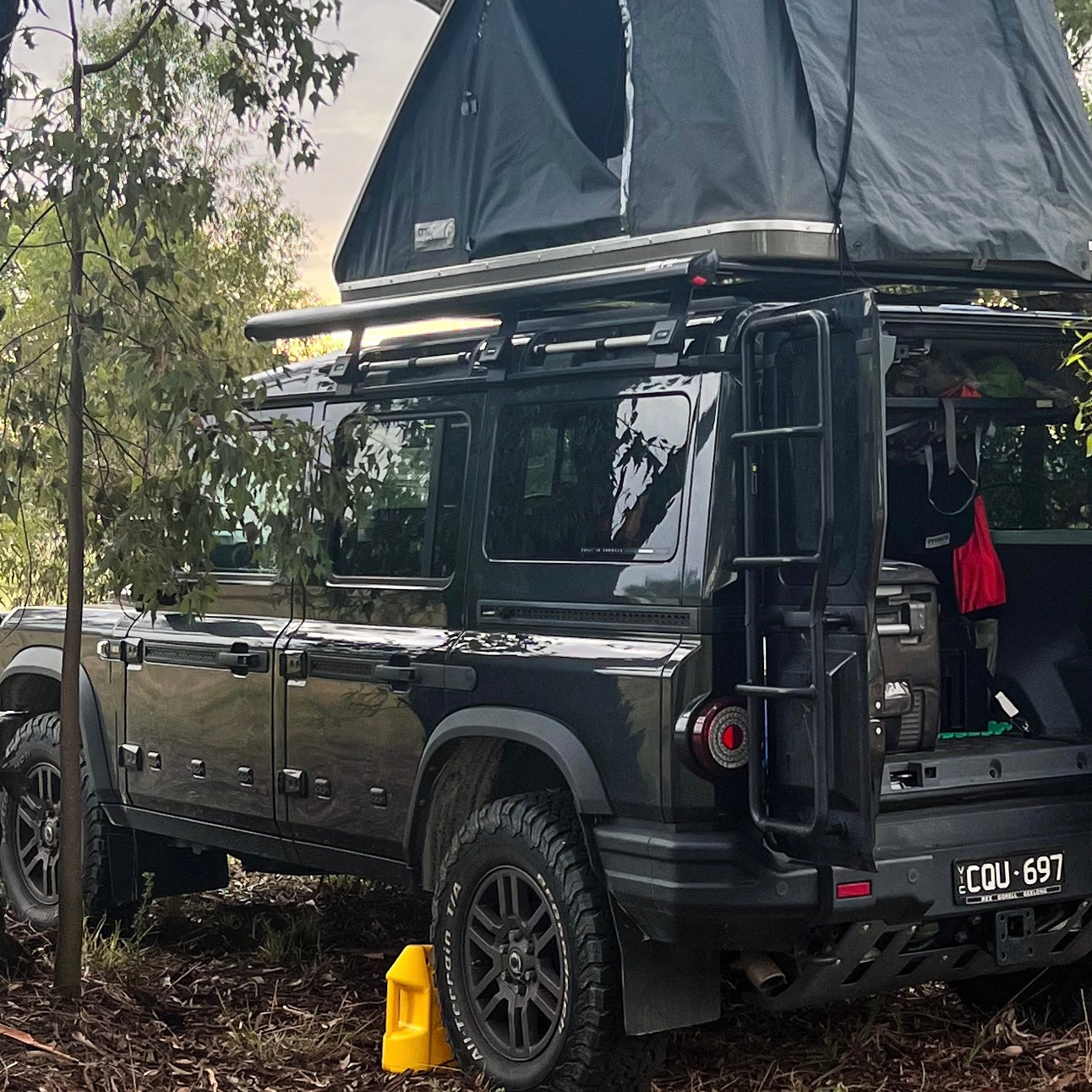 Rolling Top Shell Fiamma F35 Pro 220cm Jet Black awning