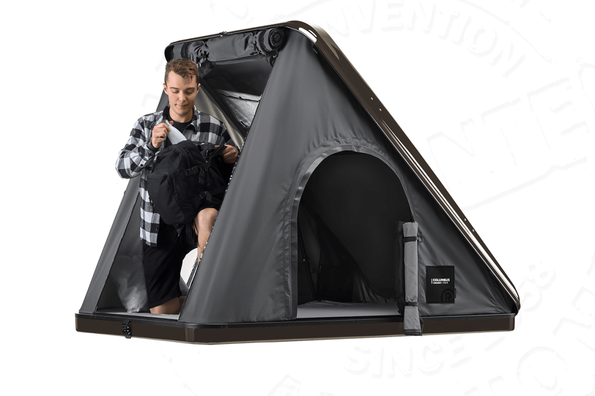 The lightest and the best carbon fiber roof top tent in Australia, carbon fibre roof top tent, Autohome made in Italy. Better than Baroud vs icamper vs Autohome. Best fabric for a roof top tent, best roof top tent in the world, insulated rooftop tent. Aluminium vs fiberglass roof top tent. showing access to rear of rooftop tent