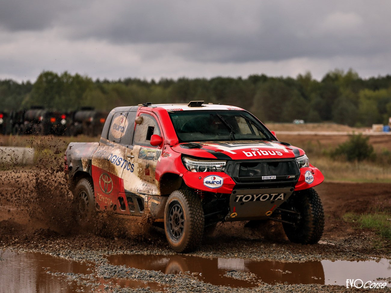 Evo Corse rally raid wheels on hilux , dakar zero, the best lightest strongest 4wd and overlanding alloy wheel for the prado land cruiser new defender 70 series fj cruiser