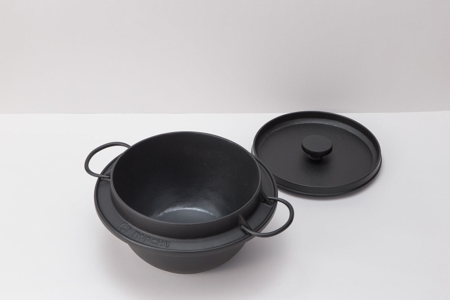 Iwachu Rice Pot 3 (a.k.a. next-level dutch-oven)