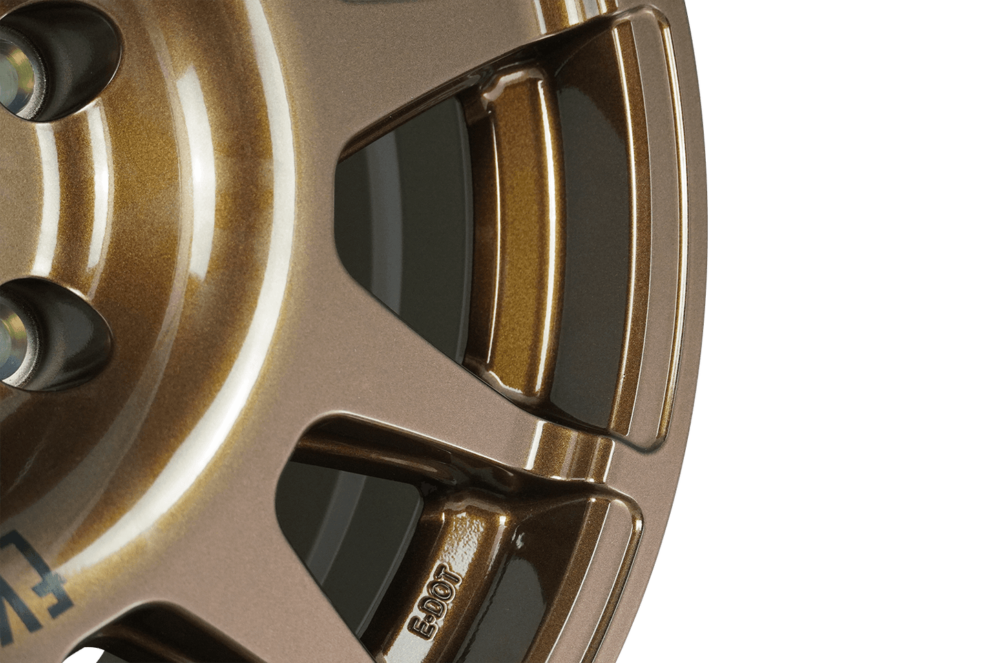 Evo Corse rally raid wheels, dakar zero, the best lightest strongest 4wd and overlanding alloy wheel for the prado land cruiser new defender 70 series fj cruiser glossy bronze close up of spokes