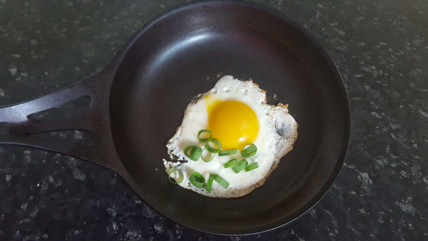 18cm Wrought Iron 'Satin' Pan/ Skillet