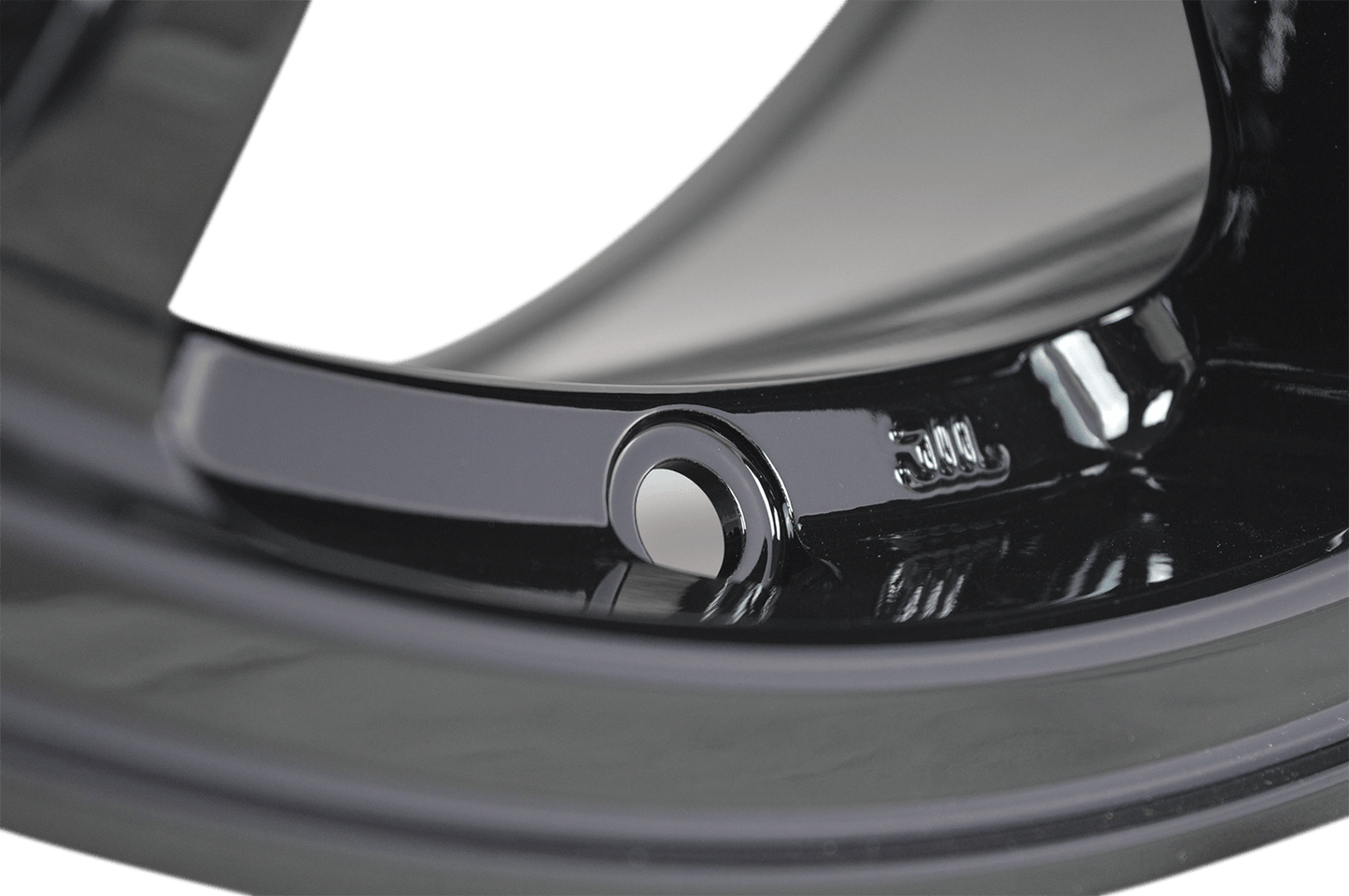Evo Corse dakar wheel close rim view glossy black , for toyota land cruiser 300 series. the 4x4 off road light alloy wheel with the highest high load rating for overlanding, rally, 4wd expedition and off road use in australia
