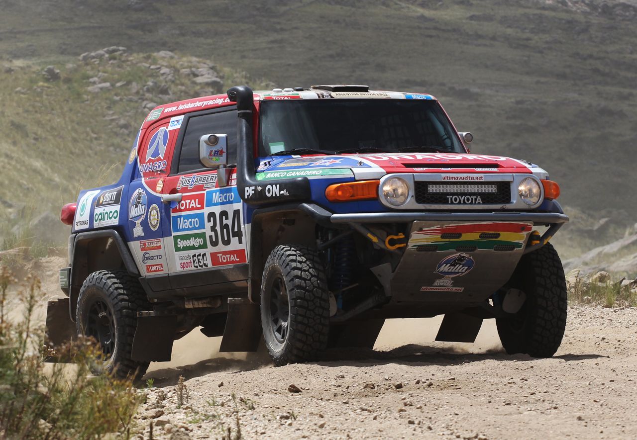 Land Cruiser 60 & 80 series, vintage Hilux, FJ Cruiser 16 x 7" ET-10