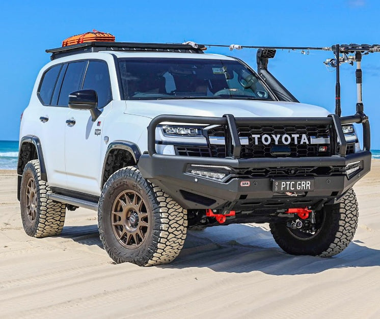 Toyota Land Cruiser 300 18 x 8.5" ET35 Evo Corse Dakar Zero wheel