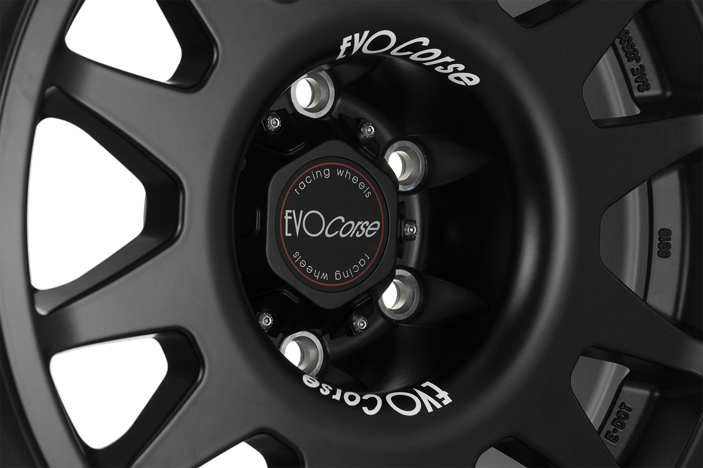Evo Corse Dakar Zero 18 x 7 ET40 Toyota Land Cruiser 300 LC300 and LC250 250 Prado rally-raid alloy wheel, evo corse australia made in italy, better than method race wheels, for sand touring towing gvm upgrades . the strong light rally raid wheel with 40 perfect offset for clearing control arms and bigger tyres, Matt black close-up view  
