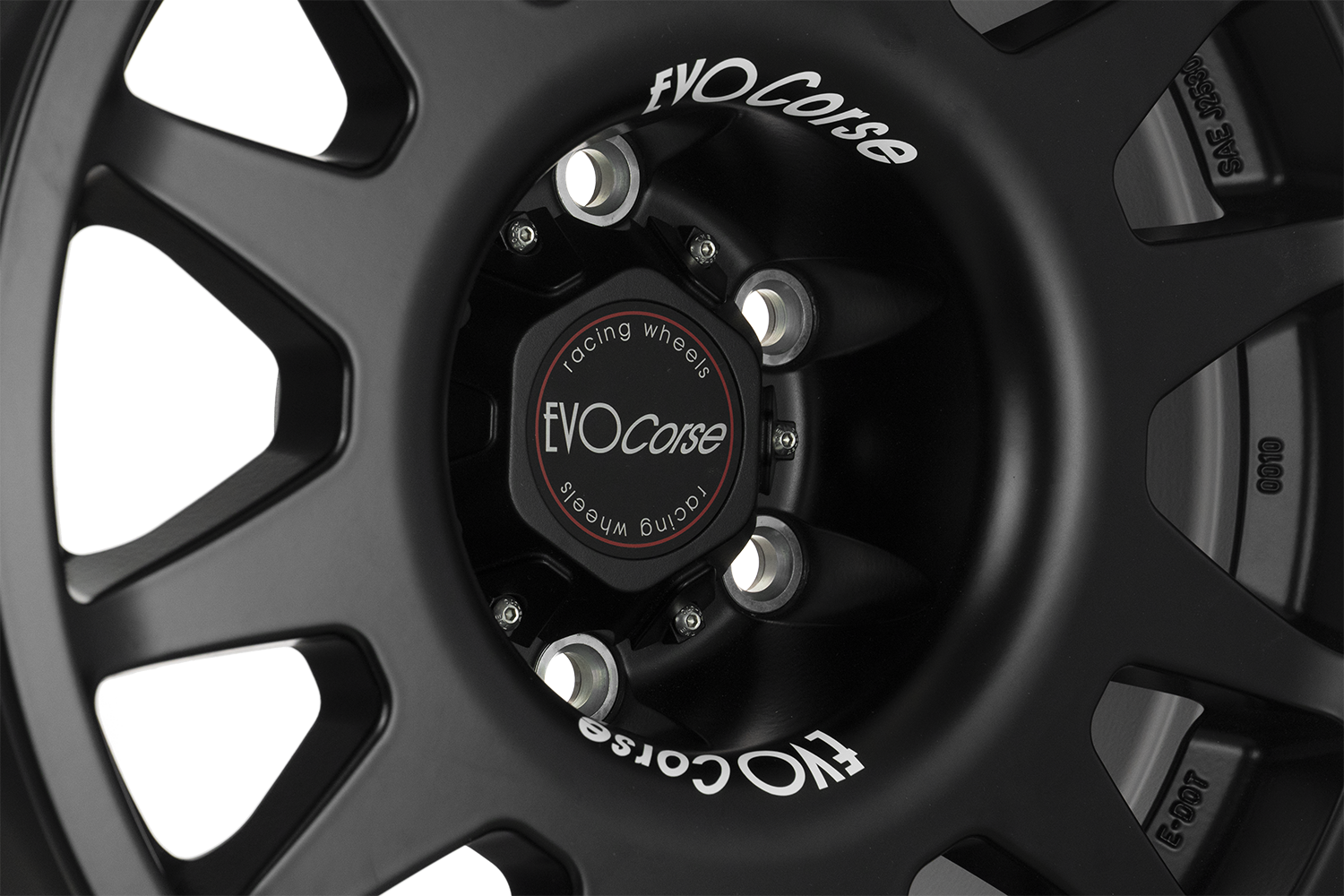 Evo Corse Dakar Zero 18 x 7 ET40 Toyota Land Cruiser 300 LC300 and LC250 250 Prado rally-raid alloy wheel, evo corse australia made in italy, better than method race wheels, for sand touring towing gvm upgrades . the strong light rally raid wheel with 40 perfect offset for clearing control arms and bigger tyres, Matt black close-up view  